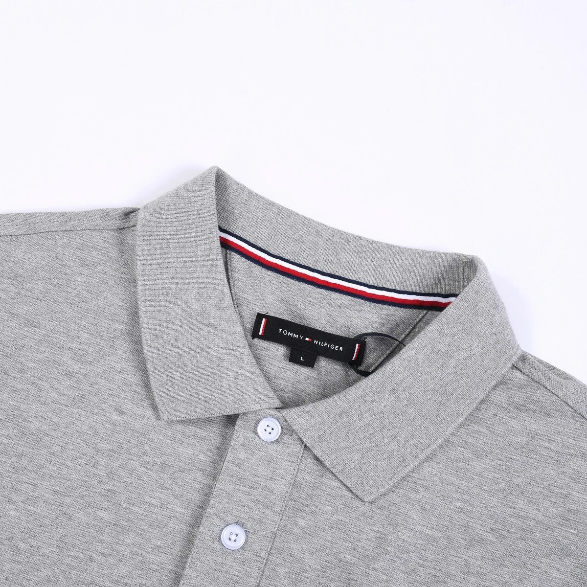 Tommy Hilfiger "Normal Edición"