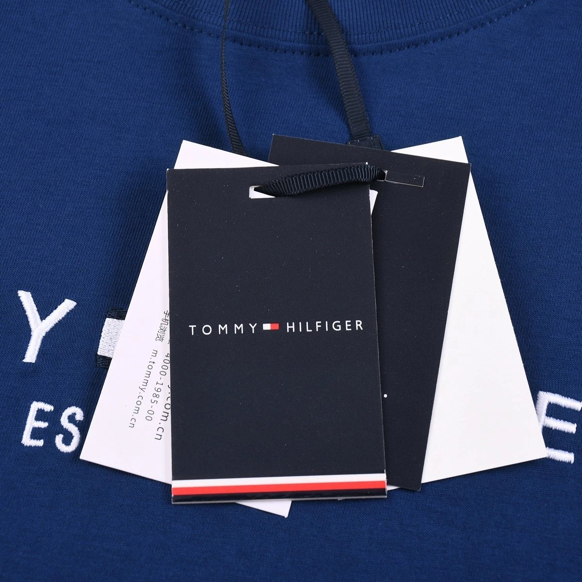Tommy Hilfiger "Normal Edición"