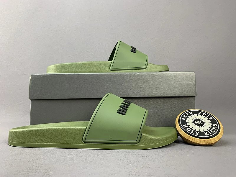 Balenciaga Chalas