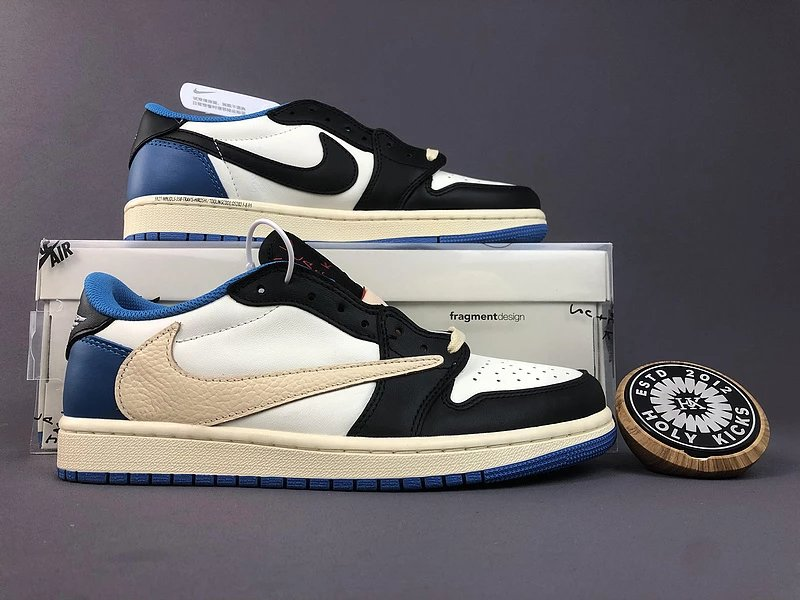Nike Low