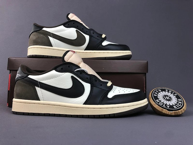 Nike Low