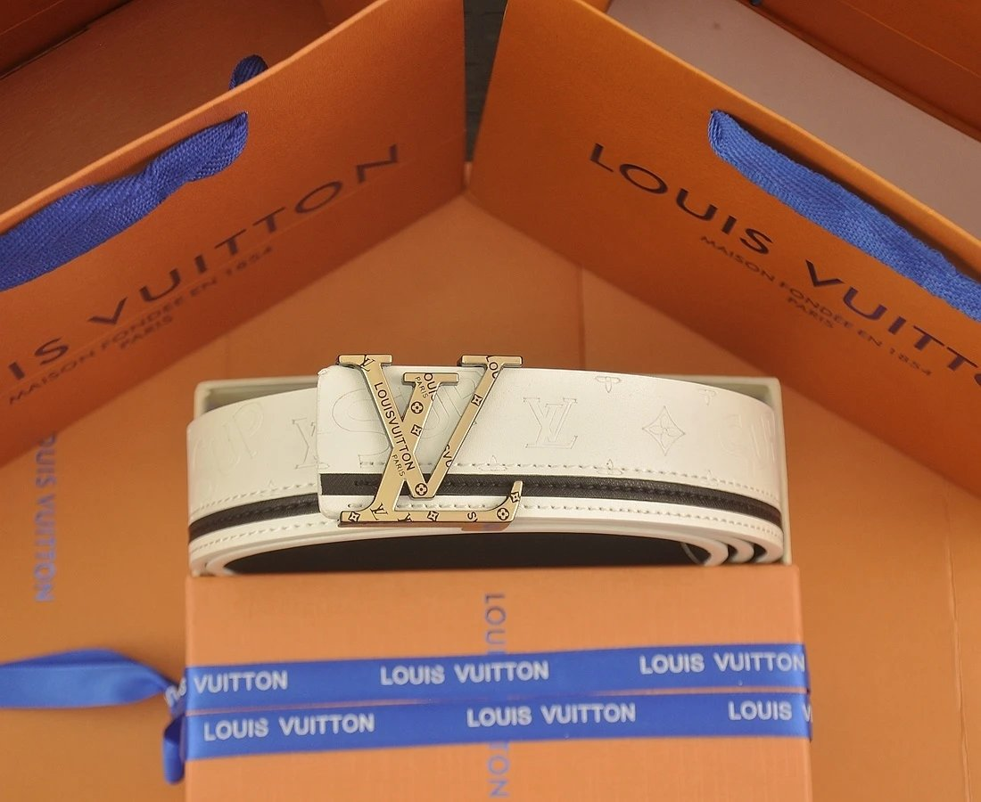 Cinturón Louis Vuitton
